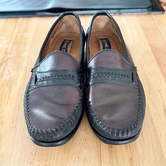 Mezlan Waters Two Tone Leather Loafers. Size 9. Brown/Black main image 10